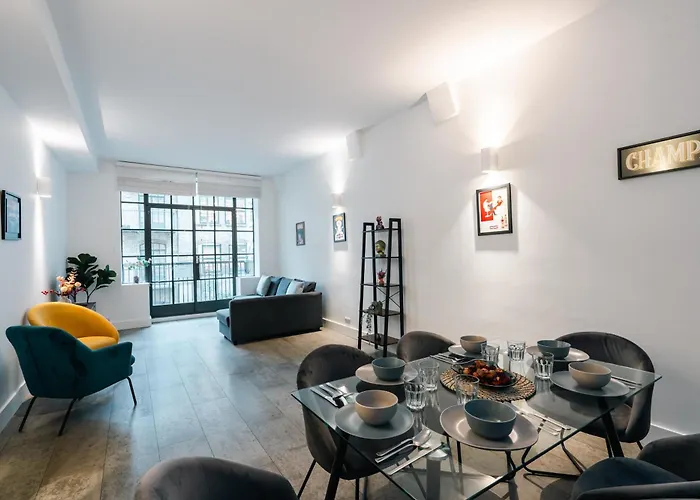 Stylish 2-Bedroom Flat With Balcony In Clerkenwell